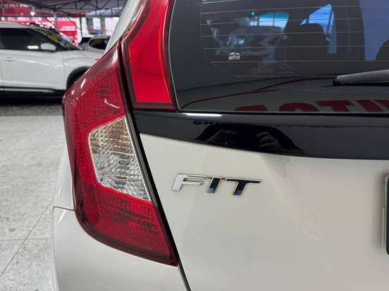 HONDA-FIT-1.5 DX 16V FLEX 4P MANUAL HONDA-FIT-2015