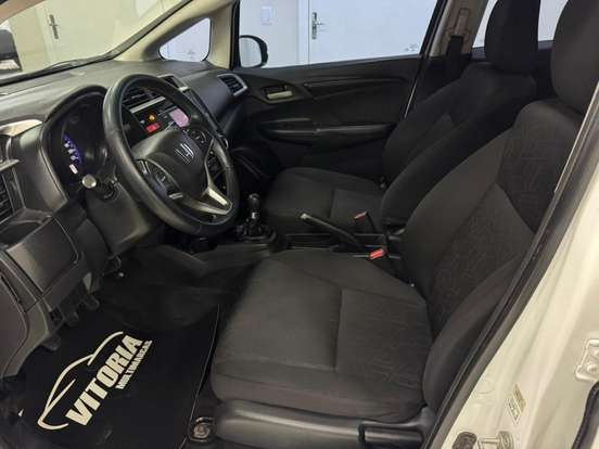 HONDA-FIT-2015