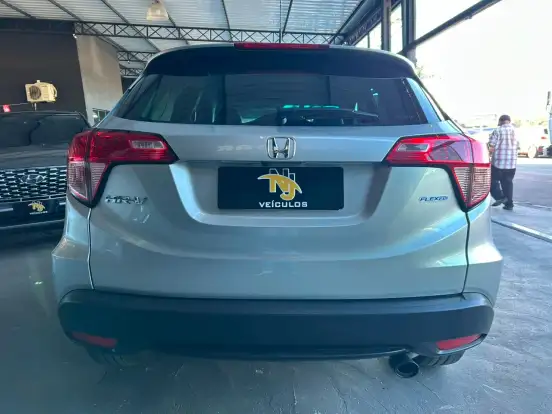HONDA-HR-V-2015