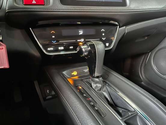 HONDA-HR-V-2017