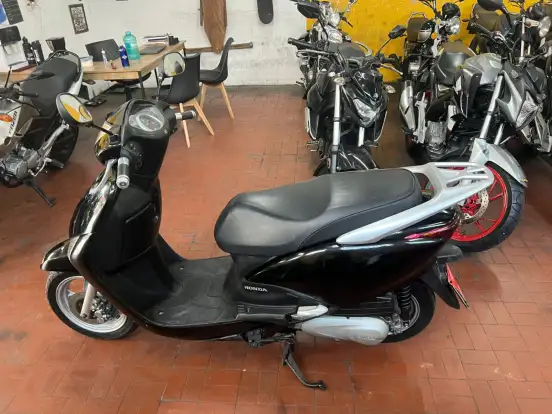 HONDA-LEAD 110 HONDA-LEAD 110-2010