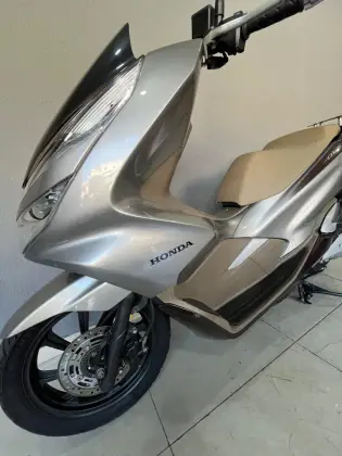 HONDA PCX 