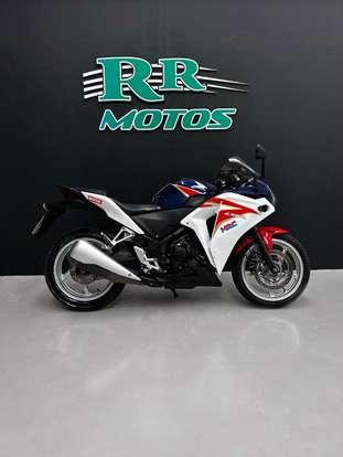 HONDA-CBR 250R-2012