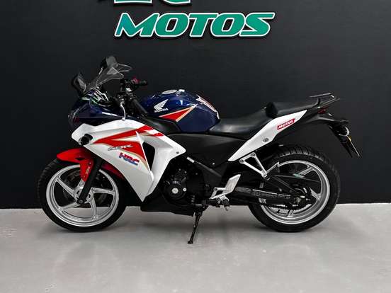 HONDA-CBR 250R HONDA-CBR 250R-2012