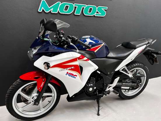 HONDA-CBR 250R-2012