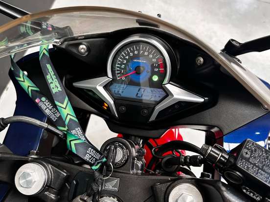 HONDA-CBR 250R HONDA-CBR 250R-2012