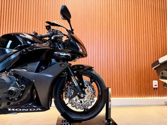 HONDA-CBR 600RR HONDA-CBR 600RR-2008