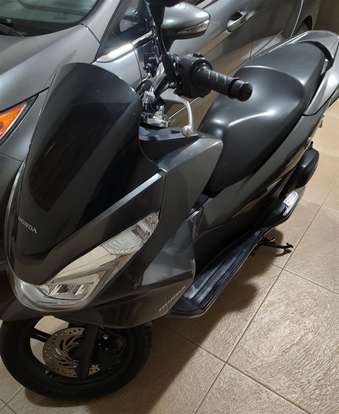 HONDA-PCX-2017