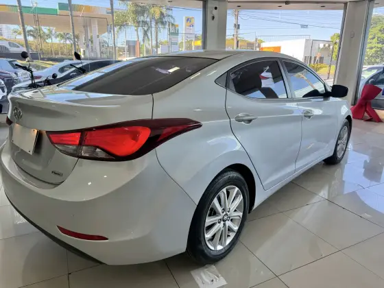 HYUNDAI ELANTRA 2.0 GLS 16V FLEX 4P AUTOMÁTICO
