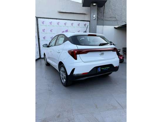 HYUNDAI-HB20-1.0 12V FLEX COMFORT PLUS MANUAL HYUNDAI-HB20-2024