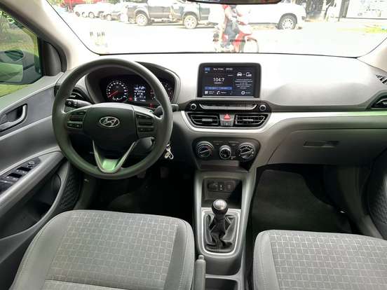HYUNDAI-HB20S-1.0 12V FLEX COMFORT PLUS MANUAL HYUNDAI-HB20S-2023