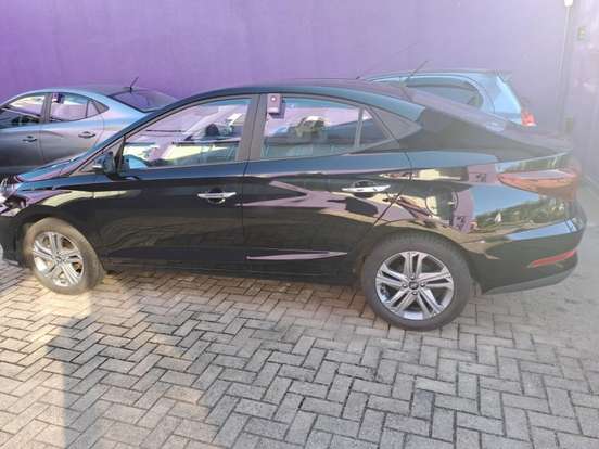 HYUNDAI-HB20S-2025