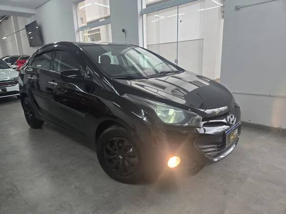 HYUNDAI HB20S 1.6 COMFORT PLUS 16V FLEX 4P MANUAL