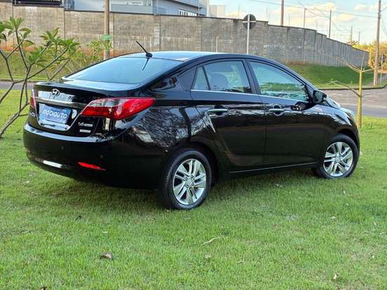 HYUNDAI-HB20S-2015