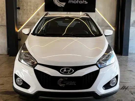 HYUNDAI-HB20X-1.6 16V PREMIUM FLEX 4P AUTOMÁTICO HYUNDAI-HB20X-2013