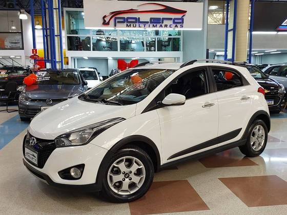 HYUNDAI HB20X 1.6 16V PREMIUM FLEX 4P AUTOMÁTICO