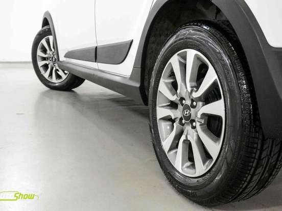 HYUNDAI-HB20X-1.6 16V STYLE FLEX 4P AUTOMÁTICO HYUNDAI-HB20X-2016