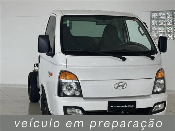 HYUNDAI HR 2.5 LONGO SEM CAÇAMBA 4X2 16V 130CV TURBO INTERCOOLER DIESEL 2P MANUAL