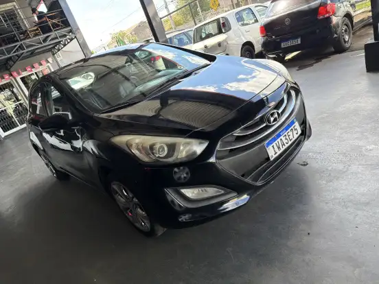 HYUNDAI-I30-1.8 MPI 16V GASOLINA 4P AUTOMATICO HYUNDAI-I30-2014