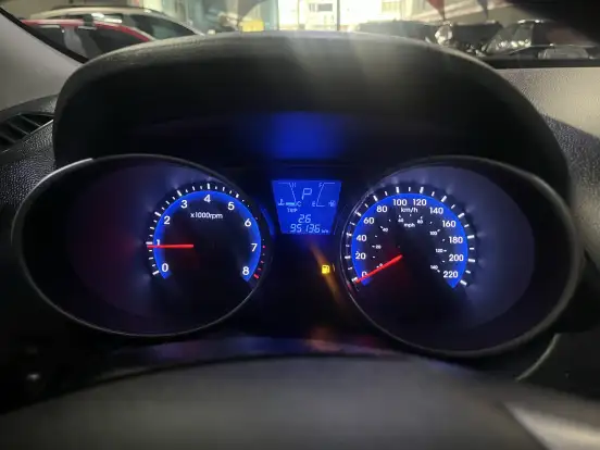 HYUNDAI-IX35-2015