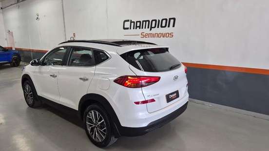 HYUNDAI-TUCSON-2024