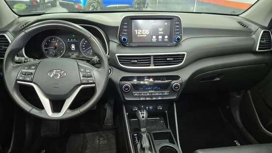 HYUNDAI-TUCSON-2024
