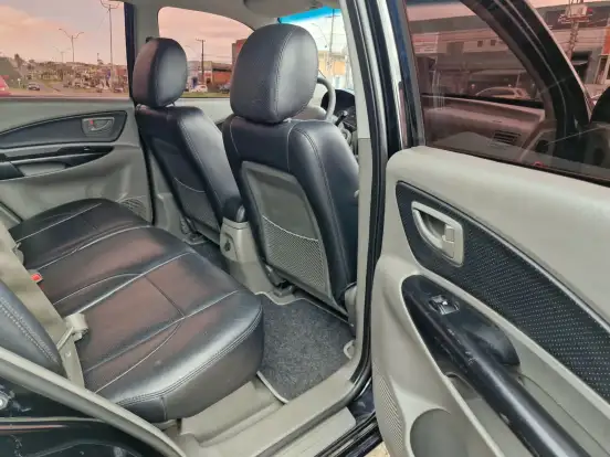 HYUNDAI-TUCSON-2009