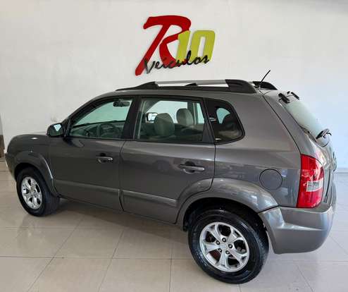 HYUNDAI-TUCSON-2.0 MPFI GLS 16V 143CV 2WD FLEX 4P AUTOMÁTICO HYUNDAI-TUCSON-2017