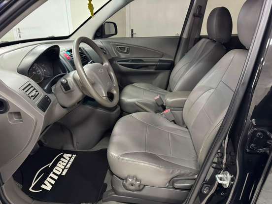 HYUNDAI-TUCSON-2013