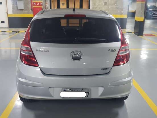 HYUNDAI-I30-2.0 MPFI GLS 16V GASOLINA 4P AUTOMÁTICO HYUNDAI-I30-2011