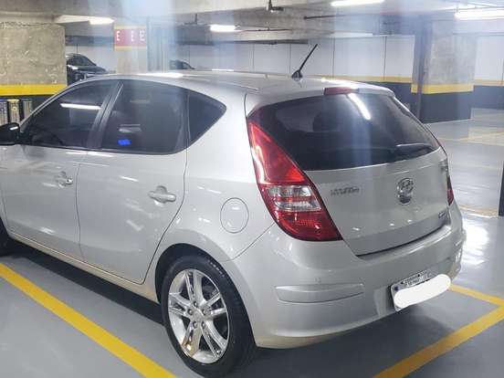 HYUNDAI-I30-2.0 MPFI GLS 16V GASOLINA 4P AUTOMÁTICO HYUNDAI-I30-2011