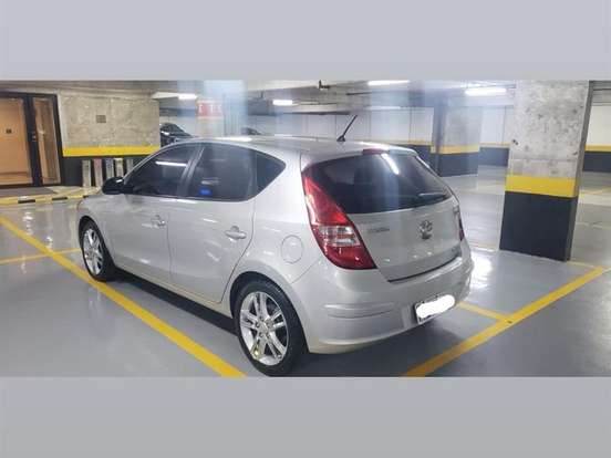 HYUNDAI-I30-2.0 MPFI GLS 16V GASOLINA 4P AUTOMÁTICO HYUNDAI-I30-2011