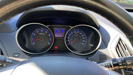 HYUNDAI-IX35-2010