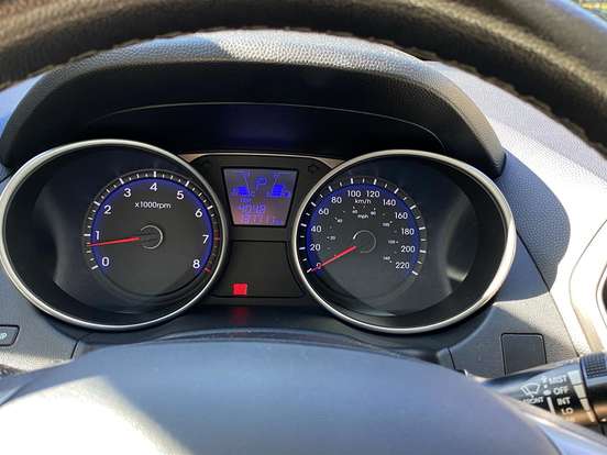 HYUNDAI-IX35-2.0 MPFI GLS 4X2 16V GASOLINA 4P AUTOMÁTICO HYUNDAI-IX35-2010