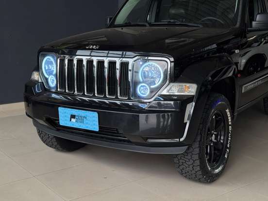 JEEP-CHEROKEE-2011