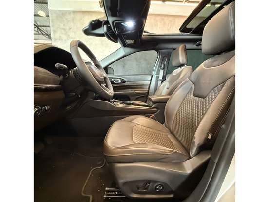 JEEP-COMMANDER-2021