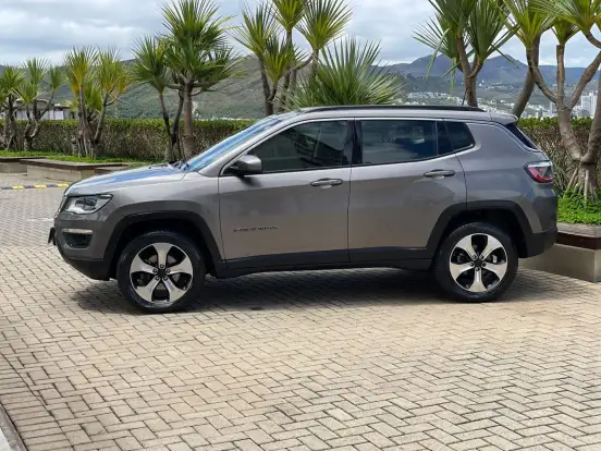 JEEP-COMPASS-2.0 16V DIESEL LONGITUDE 4X4 AUTOMÁTICO JEEP-COMPASS-2017