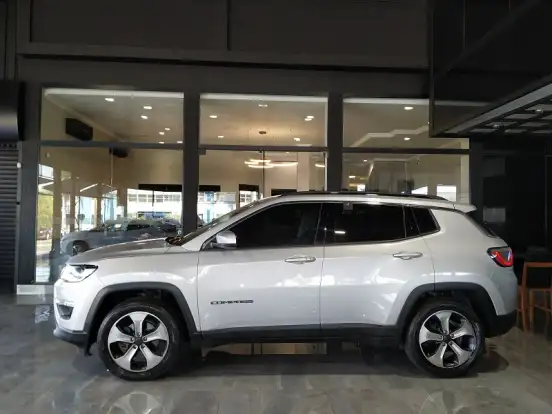 JEEP-COMPASS-2.0 16V FLEX LONGITUDE AUTOMÁTICO JEEP-COMPASS-2016