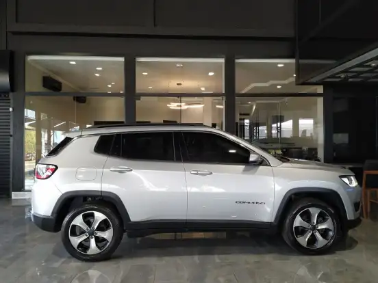 JEEP-COMPASS-2.0 16V FLEX LONGITUDE AUTOMÁTICO JEEP-COMPASS-2016