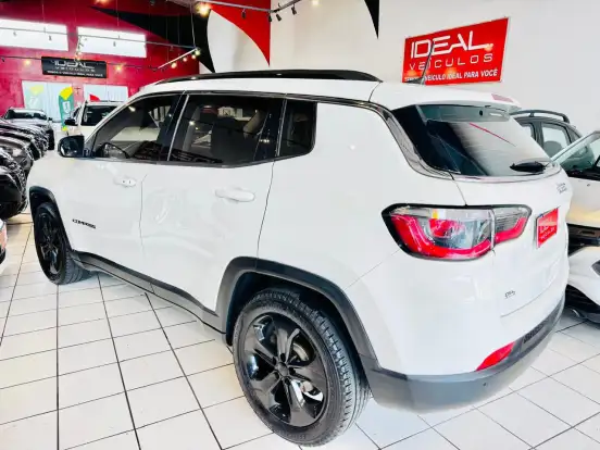 JEEP-COMPASS-2.0 16V FLEX LONGITUDE AUTOMÁTICO JEEP-COMPASS-2017