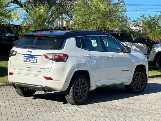JEEP-COMPASS-2.0 HURRICANE 4 TURBO GASOLINA OVERLAND AT9 JEEP-COMPASS-2024