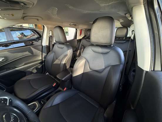 JEEP-COMPASS-2.0 16V FLEX LONGITUDE AUTOMÁTICO JEEP-COMPASS-2018