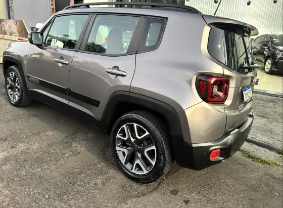 JEEP RENEGADE 1.8 16V FLEX LONGITUDE 4P AUTOMÁTICO JEEP RENEGADE 1.8 16V FLEX LONGITUDE 4P AUTOMÁTICO
