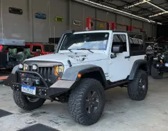 JEEP WRANGLER 3.8 UNLIMITED SPORT 4X4 V6 12V GASOLINA 4P AUTOMATICO JEEP WRANGLER 3.8 UNLIMITED SPORT 4X4 V6 12V GASOLINA 4P AUTOMATICO