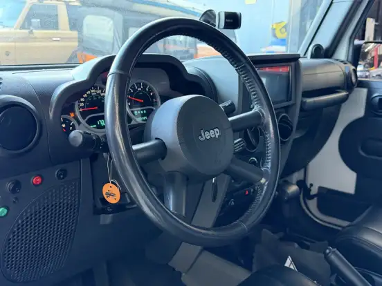 JEEP-WRANGLER-3.8 UNLIMITED SPORT 4X4 V6 12V GASOLINA 4P AUTOMATICO JEEP-WRANGLER-2010
