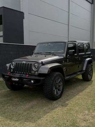 JEEP WRANGLER 3.6 UNLIMITED SAHARA 4X4 V6 GASOLINA 4P AUTOMÁTICO
