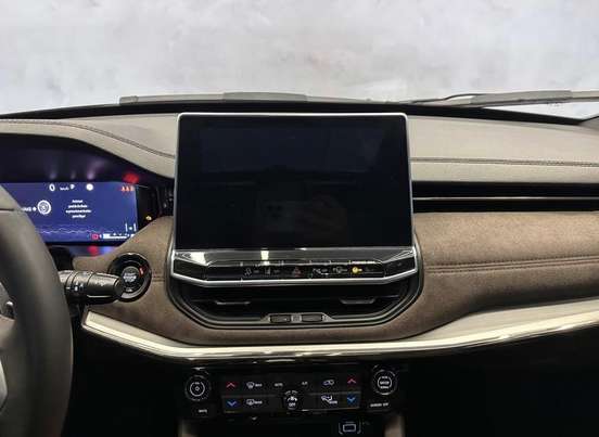 JEEP-COMMANDER-2.0 TD380 TURBO DIESEL LIMITED AT9 JEEP-COMMANDER-2022