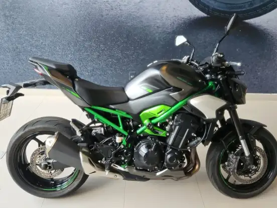 KAWASAKI-Z900 KAWASAKI-Z900-2025