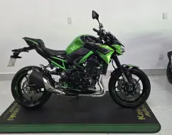 KAWASAKI Z900 KAWASAKI Z900