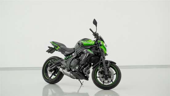 KAWASAKI-ER-6N-2016